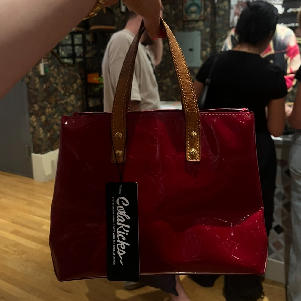 Louis Vuitton Vernis Reade PM Rouge
